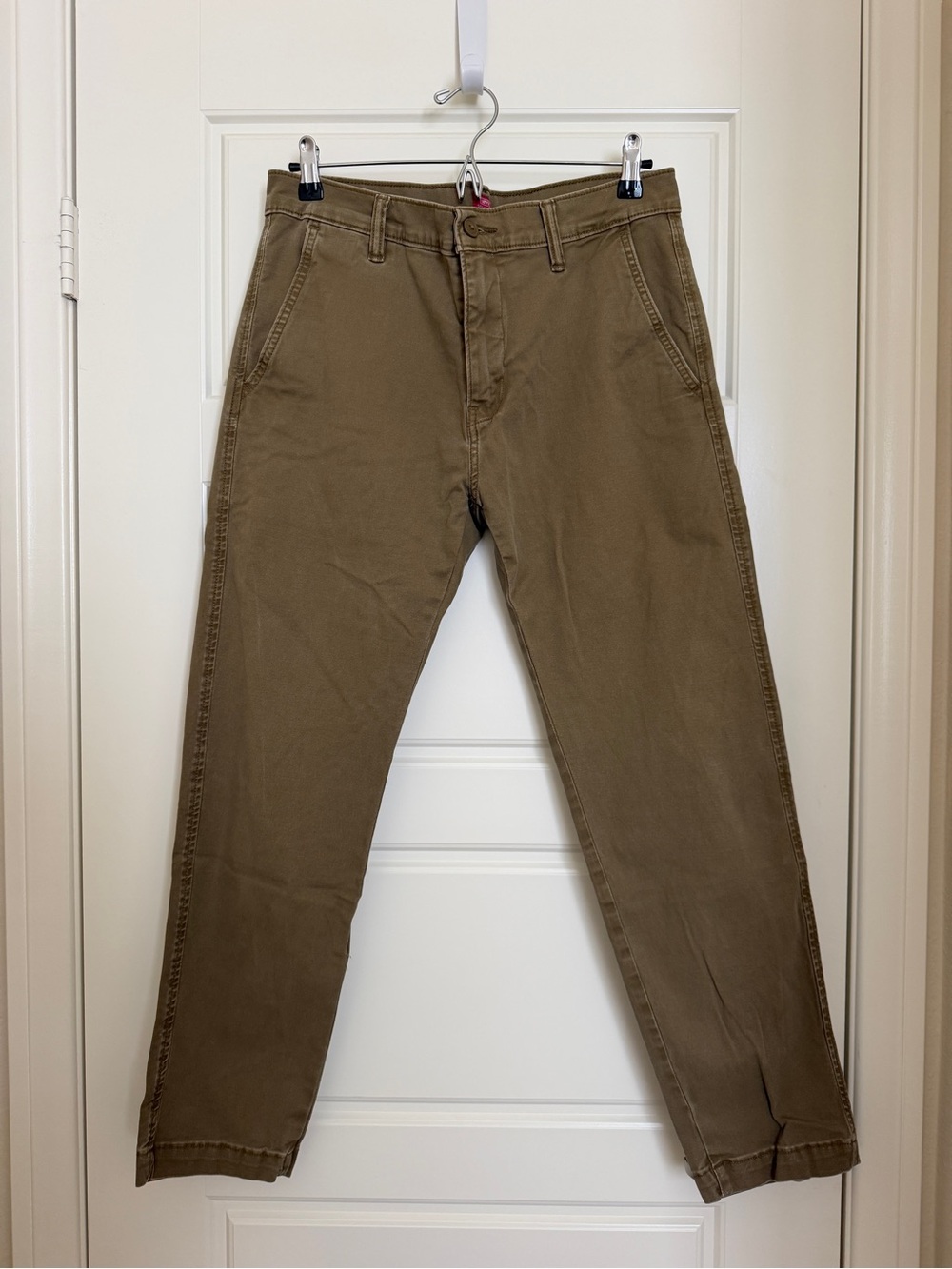 Levi's Olive Khaki Straight-Leg Men's Chinos